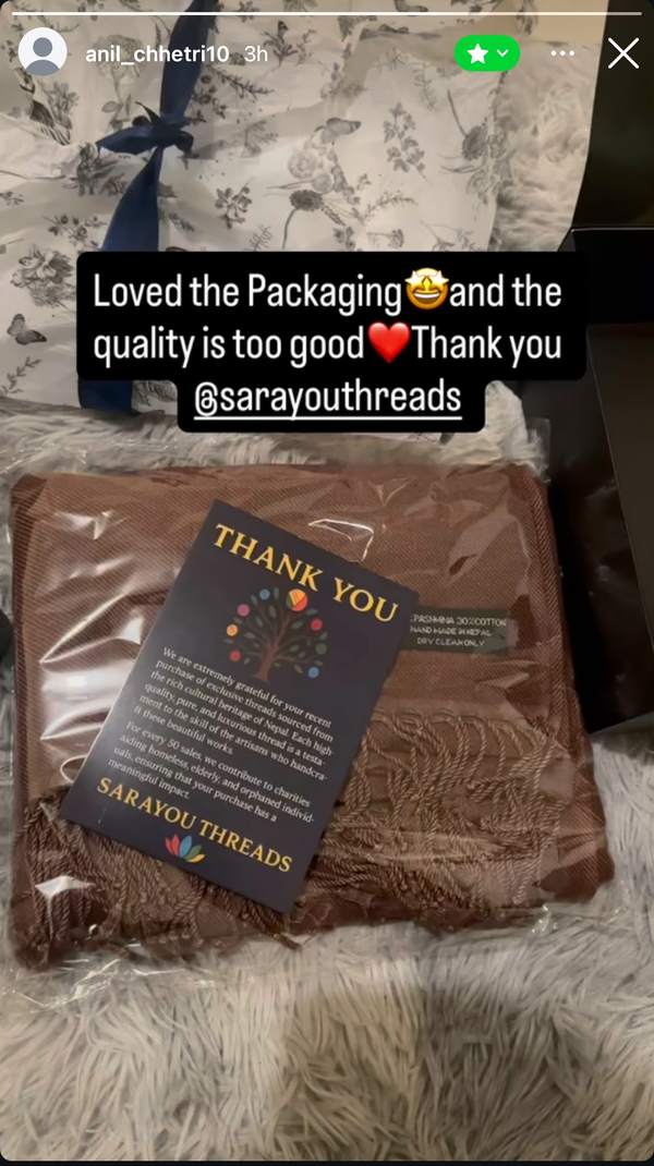 Customer Instagram story praising Sarayou Threads packaging and pashmina quality